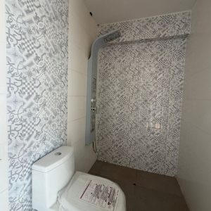 Baño Dorm. 01