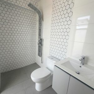 Baño Dorm. 02